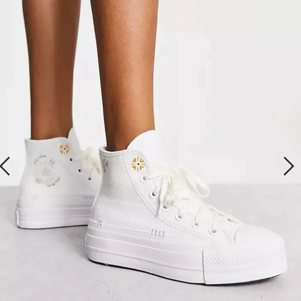 Converse Chuck Taylor All Star Lift Embroidery Hightop Platform Sneakers Sz 10.5 - Picture 1 of 16